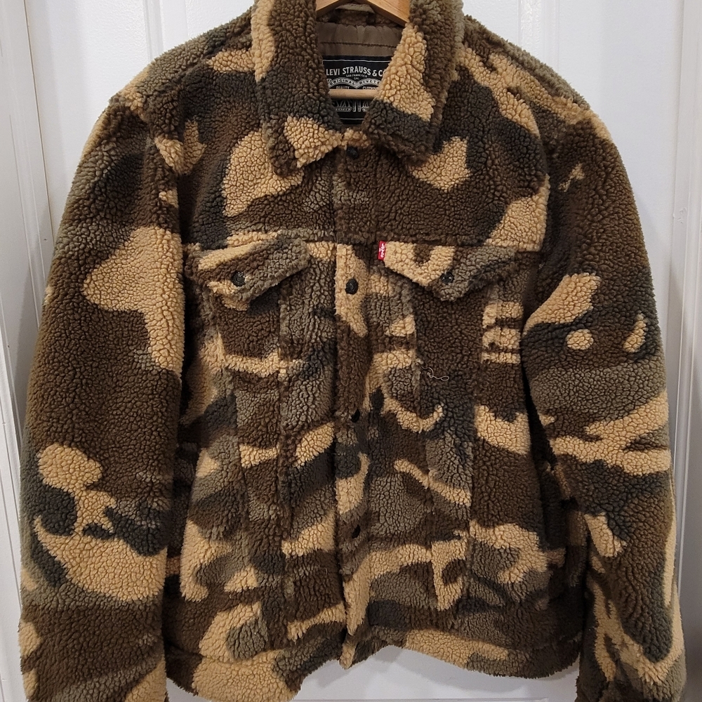 Levi's men sherpa trucker jacket
